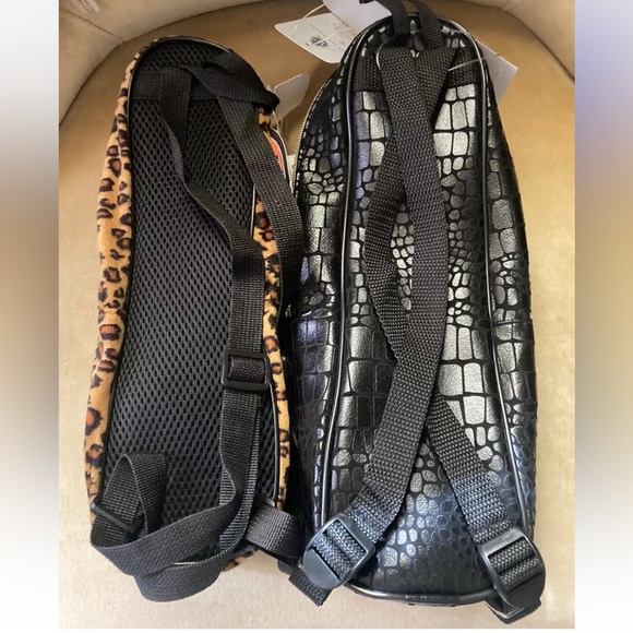 Wine Carrier Backpacks Set of 2 Wild Eye Design - Picture 4 of 4